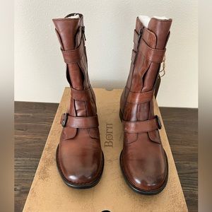 Born mid calf boots size 10 new with box/tag